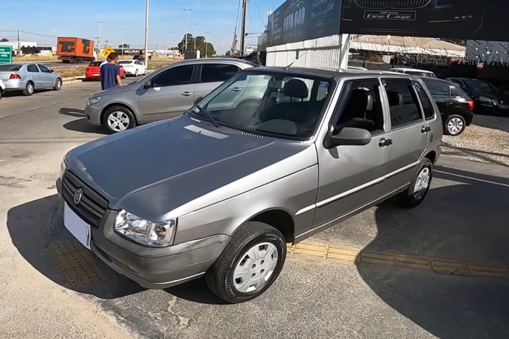 Primeiro carro: o automóvel na faixa dos R$ 20 mil que é um dos melhores para iniciantes