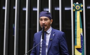 Professores de todo o país podem passar a receber adicional de insalubridade e periculosidade no pagamento