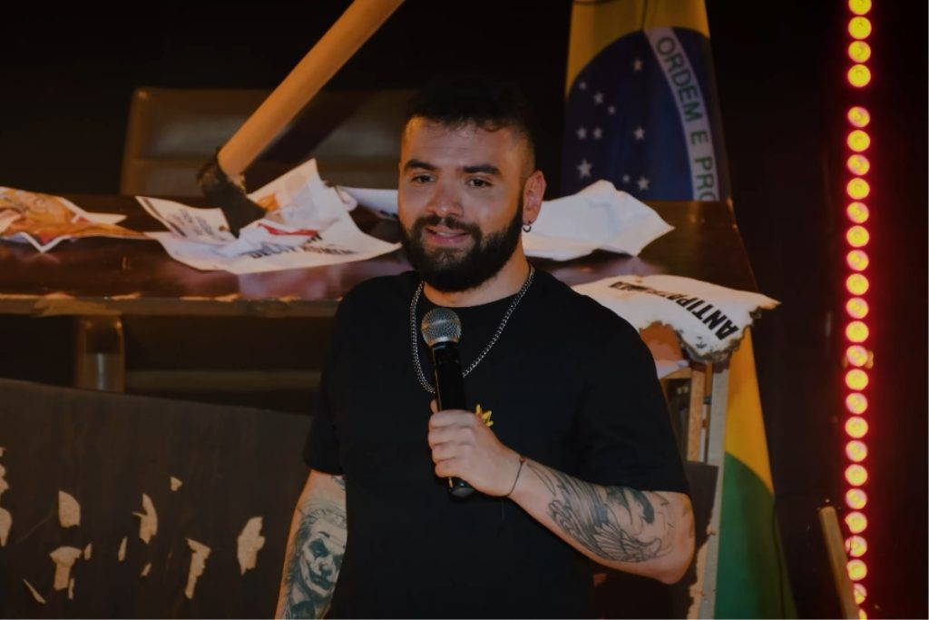 Tiago Santineli apresenta seu show "Anticristo" em Goiânia; confira data e local