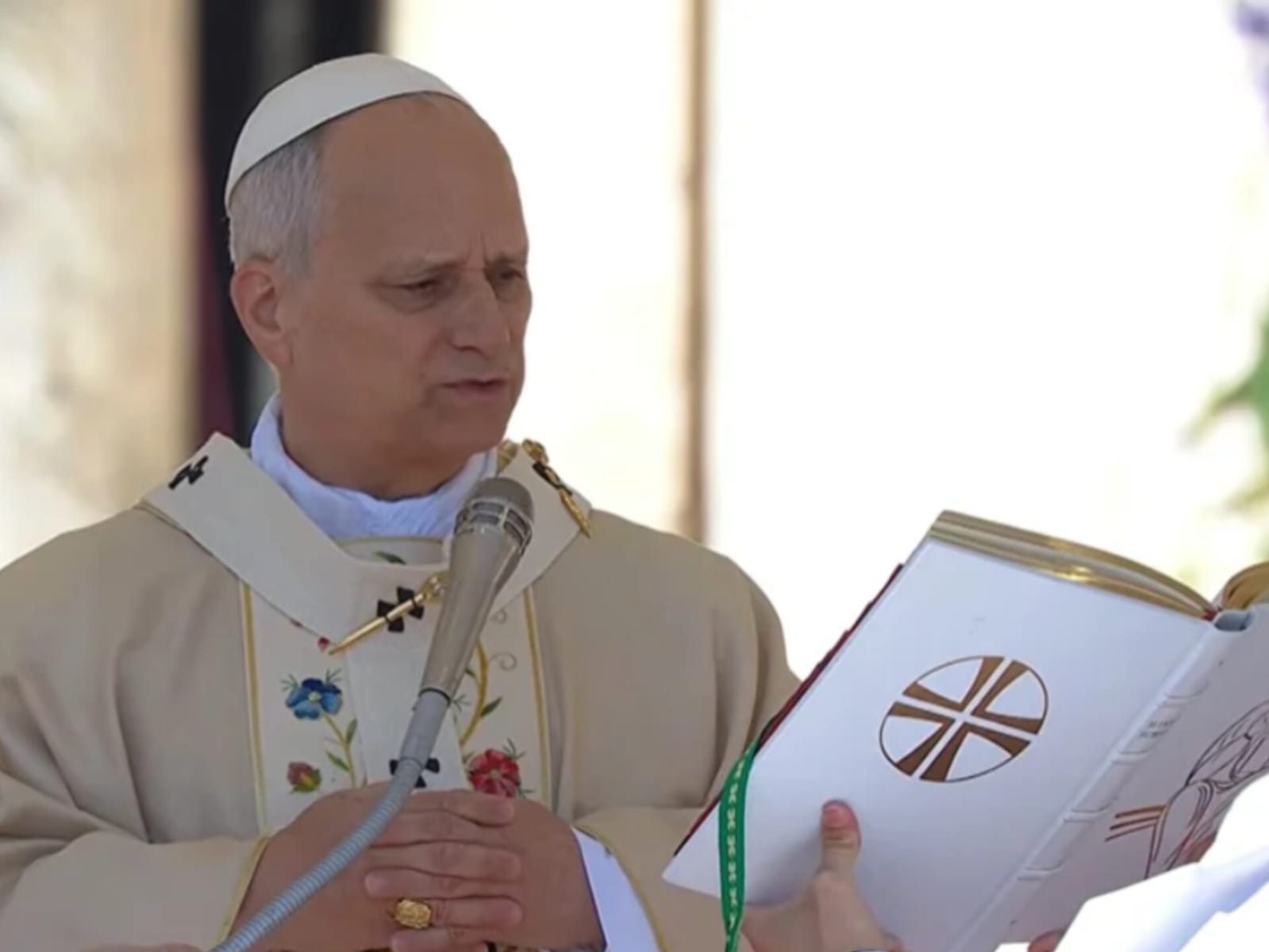 “Estamos nos tornando indiferentes à violência”, alerta Papa Leão XIV