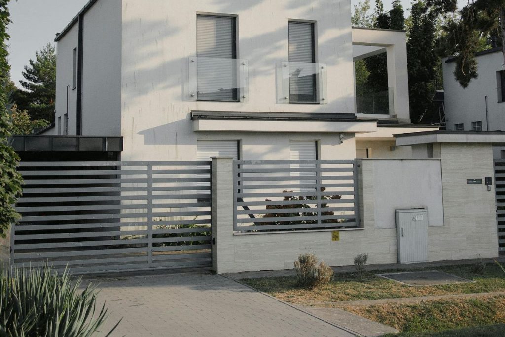 Caixa realiza leilão com mais de 500 imóveis