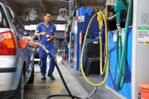 Fim da escala 6x1: como fica a situação de quem trabalha em posto de combustível