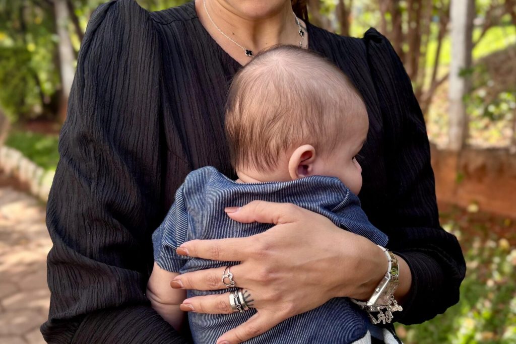 Justiça aumenta pensão após reconhecer que mãe assume sozinha os cuidados do filho; entenda quando isso pode acontecer.