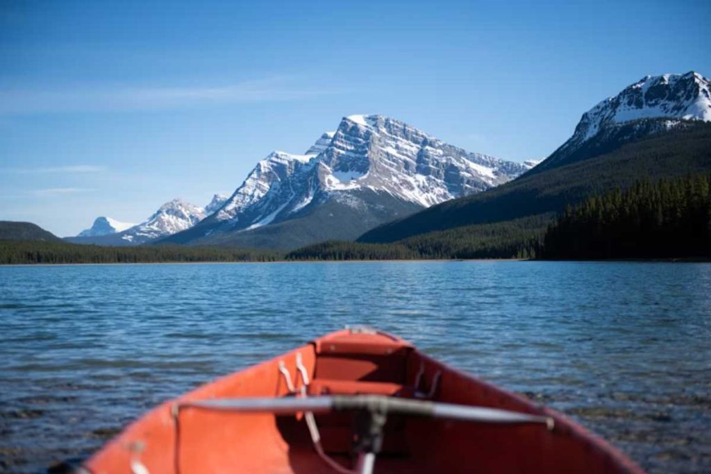 o país mais feliz do mundo oferece viagem grátis para estrangeiros