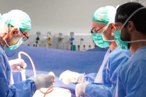 Não é como no Brasil: quanto ganha um médico nos EUA e por que os salários podem ultrapassar R$ 100 mil por mês