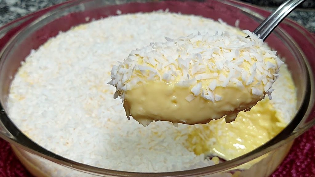 Sobremesa que leva apenas 4 ingredientes, fica pronta rapidinho e é de comer rezando