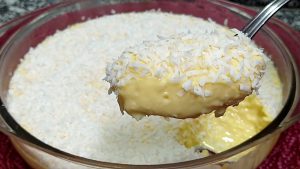 Sobremesa que leva apenas 4 ingredientes, fica pronta rapidinho e é de comer rezando