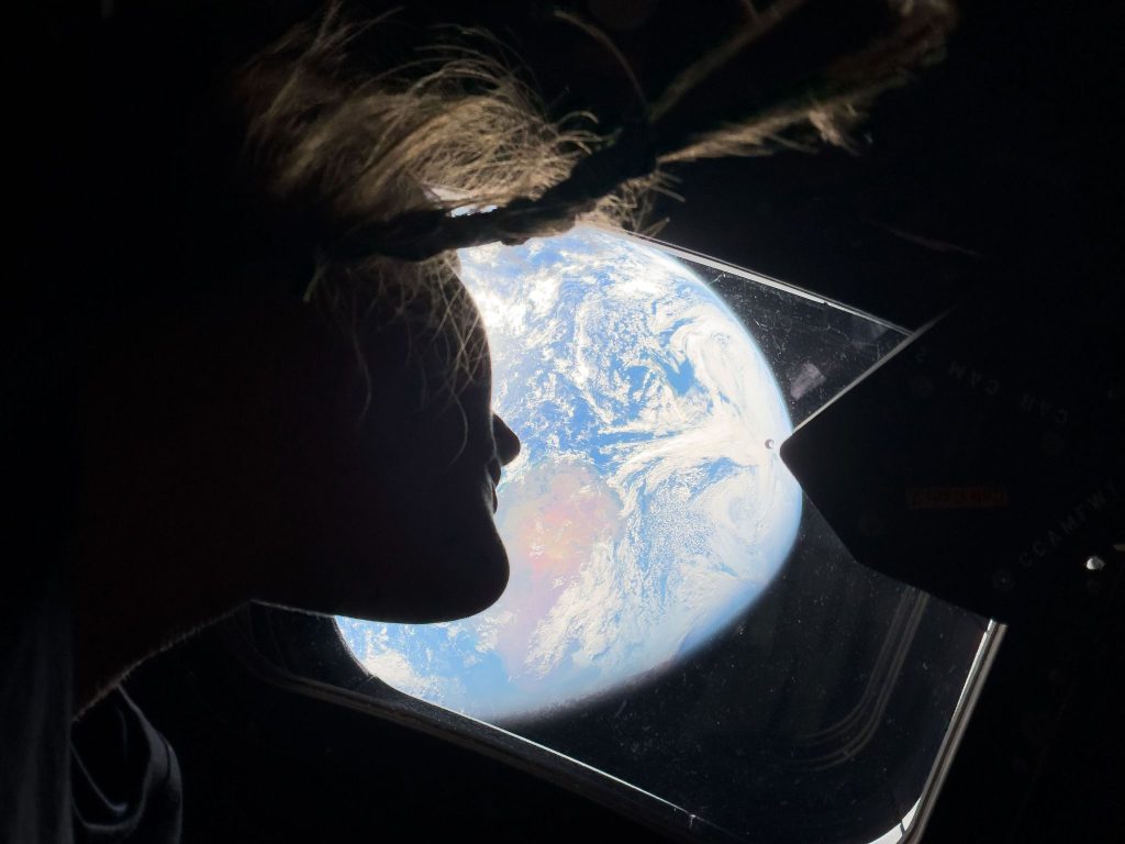 Segundo astronautas, ver a Terra do espaço provoca um efeito psicológico