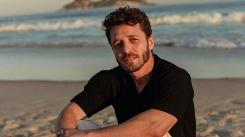 Ex-ator de Malhação, aos 43 anos, diz não se encaixar nos padrões masculinos atuais