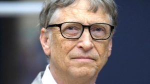 Bill Gates explica por que aprender com os erros faz diferença no sucesso e pode ser mais valioso do que apenas celebrar vitórias.