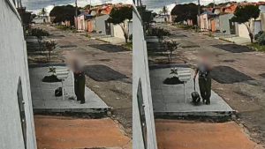Mulher apareceu em frente ao portão da vizinha com uma caixa de som.