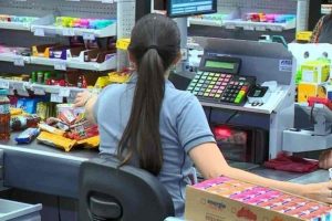 Projeto prevê fim da escala 6x1, jornada de 40 horas semanais e dois dias de folga para trabalhadores CLT.