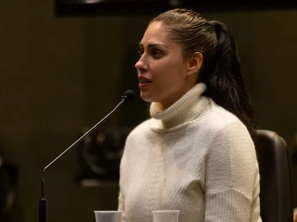 Monique, mãe de Henry Borel, se entrega à polícia após STF determinar prisão