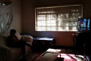 pessoas morando sozinhas