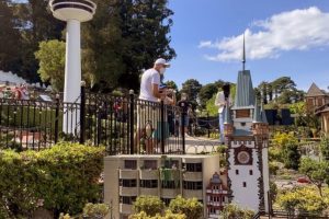 O Mini Mundo em Gramado encanta com réplicas detalhadas e sensação de escala surpreendente