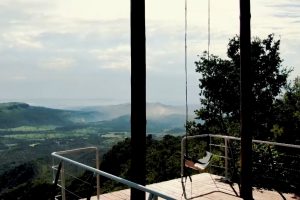 Maior balanço a céu aberto do Brasil atrai visitantes perto do Goiás