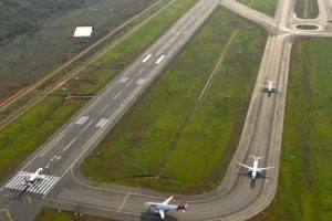 Novo aeroporto de luxo em Itajaí recebe investimento de R$ 400 milhões e deve gerar 700 empregos diretos na região.