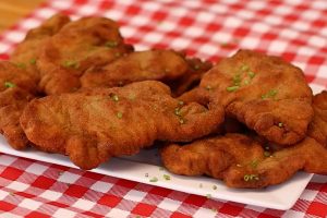 O truque para fazer o melhor bife à milanesa