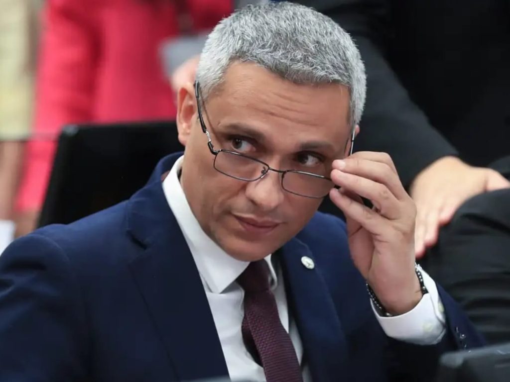 Deputado Gustavo Gayer vira réu no STF por injúria contra Lula