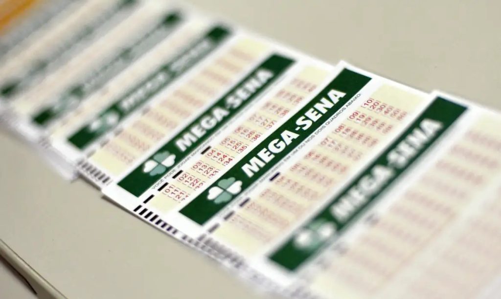 Imagem ilustrativa de cartela da Mega-Sena (Foto: Marcello Casal Jr./Agência Brasil)