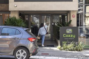 Empresa que transformou moradia popular em hotéis quatro estrelas é multada em R$ 225 mil em SP
