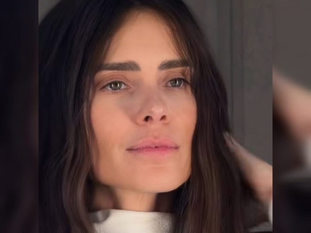 Carolina Dieckmmann surge morena e confirma Diná em filme de 'A Viagem'