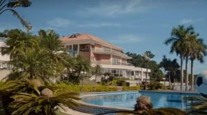 Aos 46 anos, ex-jogador vive em sítio de luxo com 25 hectares e impressiona pelo conforto e exclusividade