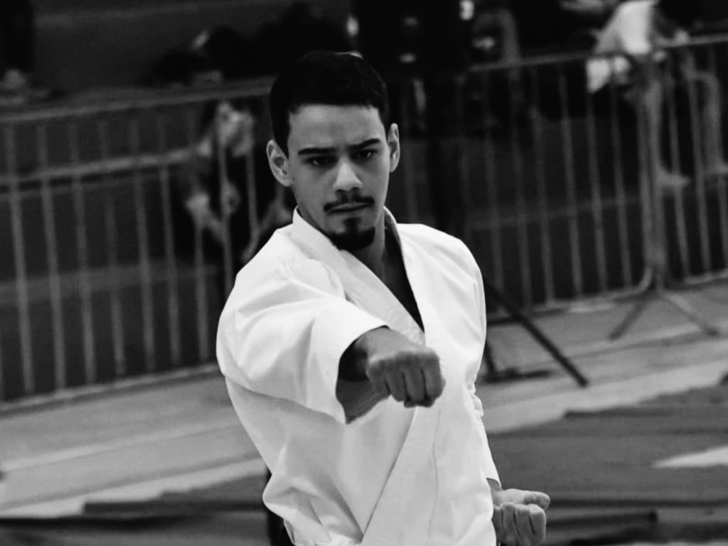 Atleta de Karatê, Vinícius morreu após passar cinco dias internado. (Foto: Reprodução/Redes Sociais)