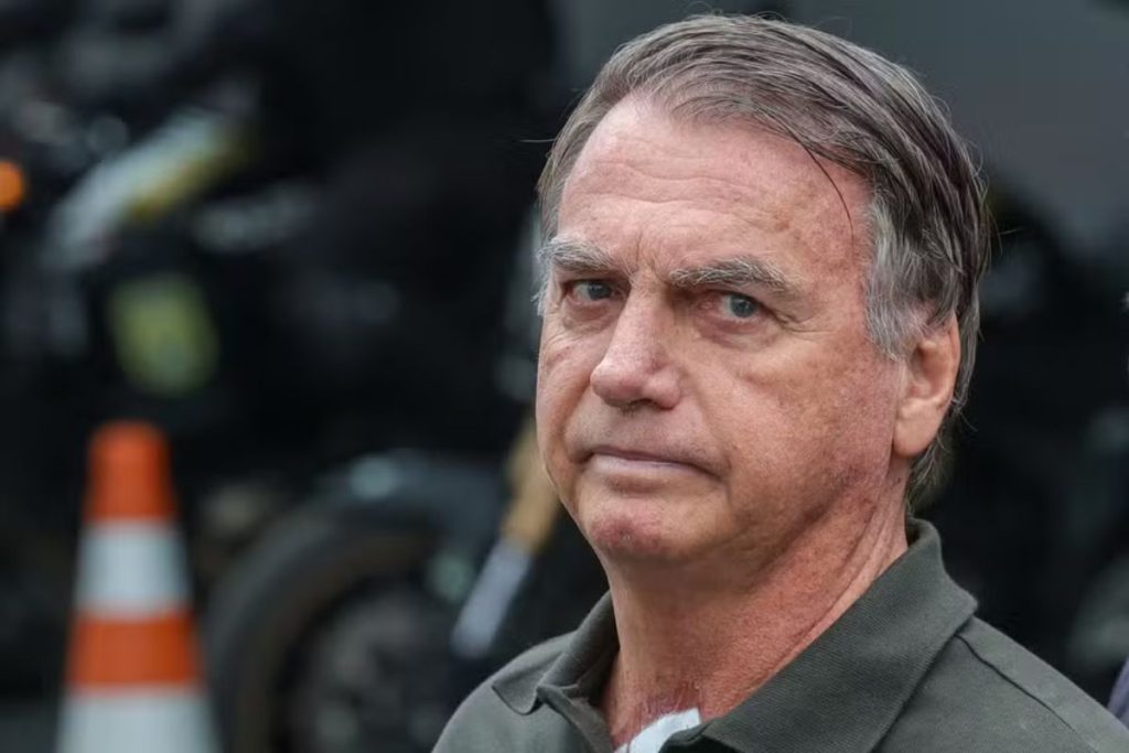 Bolsonaro entra com revisão criminal no STF para anular condenação