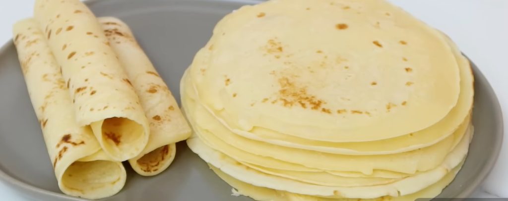 A panqueca caseira perfeita começa na mistura correta da massa e no controle do fogo