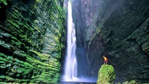 Conheça a cachoeira mais linda do Brasil e entenda por que ela é tão especial