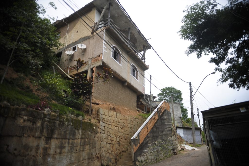 Advogado explica: o que pode acontecer com quem abandona um imóvel e não paga o IPTU por 5 anos