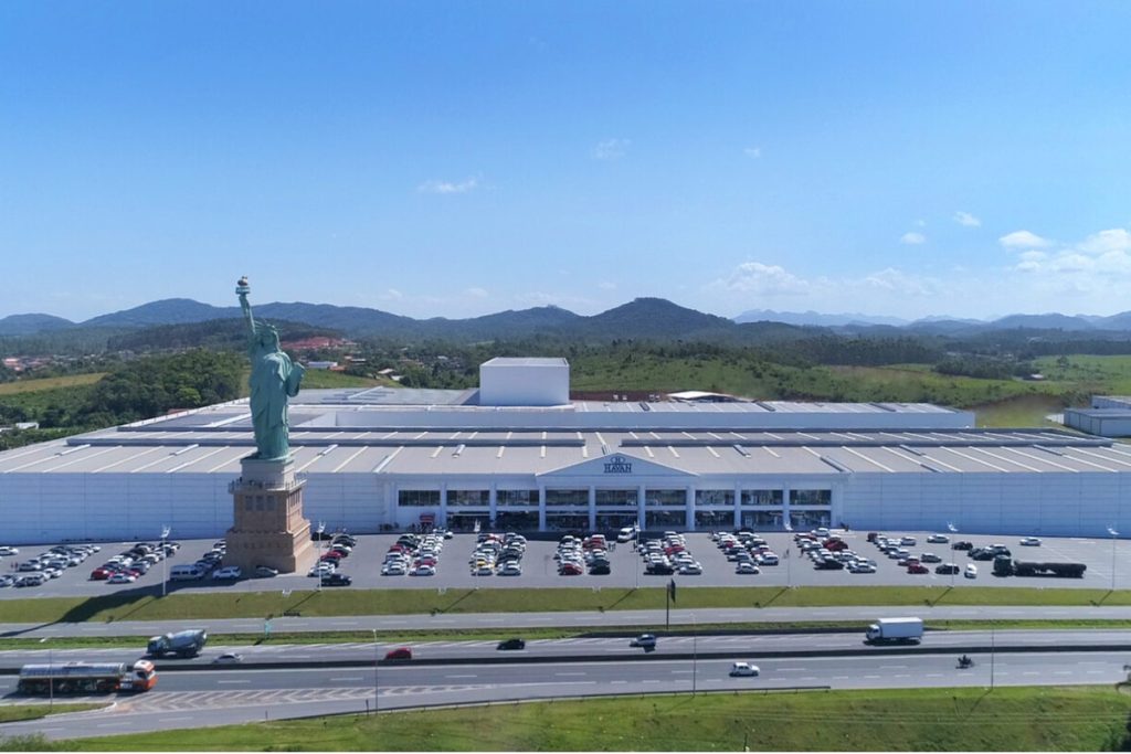 Cidade ganha nova megaloja da Havan com 4 salas de cinema e praça de alimentação