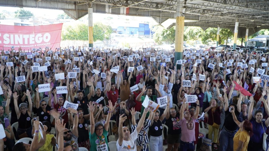 Prefeitura e sindicato fecham acordo e encerram greve na educação municipal de Goiânia
