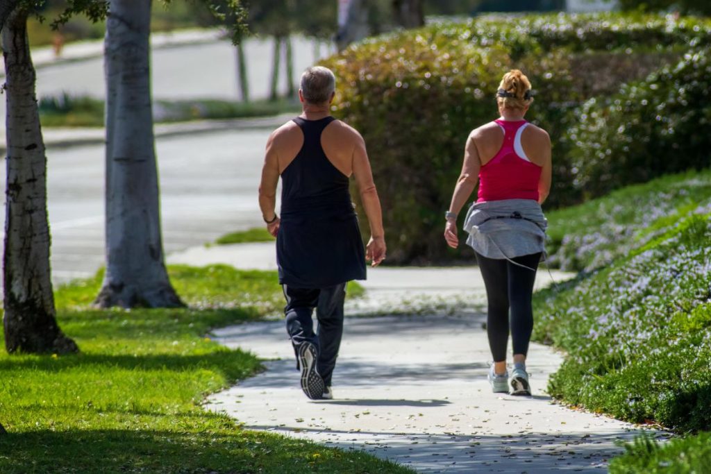A quantidade de calorias que uma pessoa pode perder ao caminhar