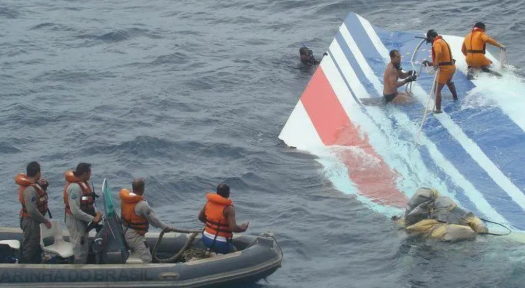 Justiça francesa condena Airbus e Air France por homicídio culposo por queda do voo Rio-Paris