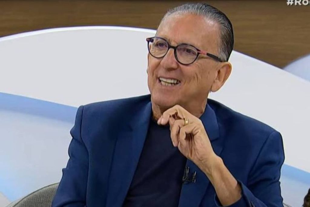 Galvão Bueno faz cirurgia para corrigir hérnia de disco; narrador passa bem