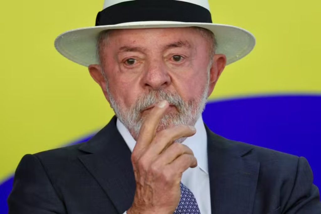 Avaliação do governo Lula melhora, mas ainda é negativa, diz Datafolha