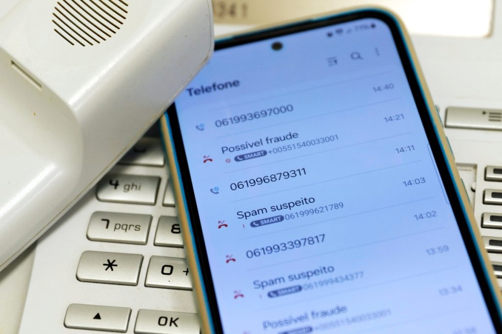 Fim das ligações indesejadas: nova lei vai proibir telemarketing moderno no Brasil