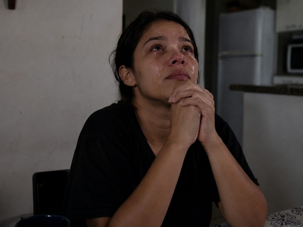 Psicologia aponta que pessoas muito bondosas podem enfrentar uma solidão silenciosa mesmo cercadas de conhecidos
