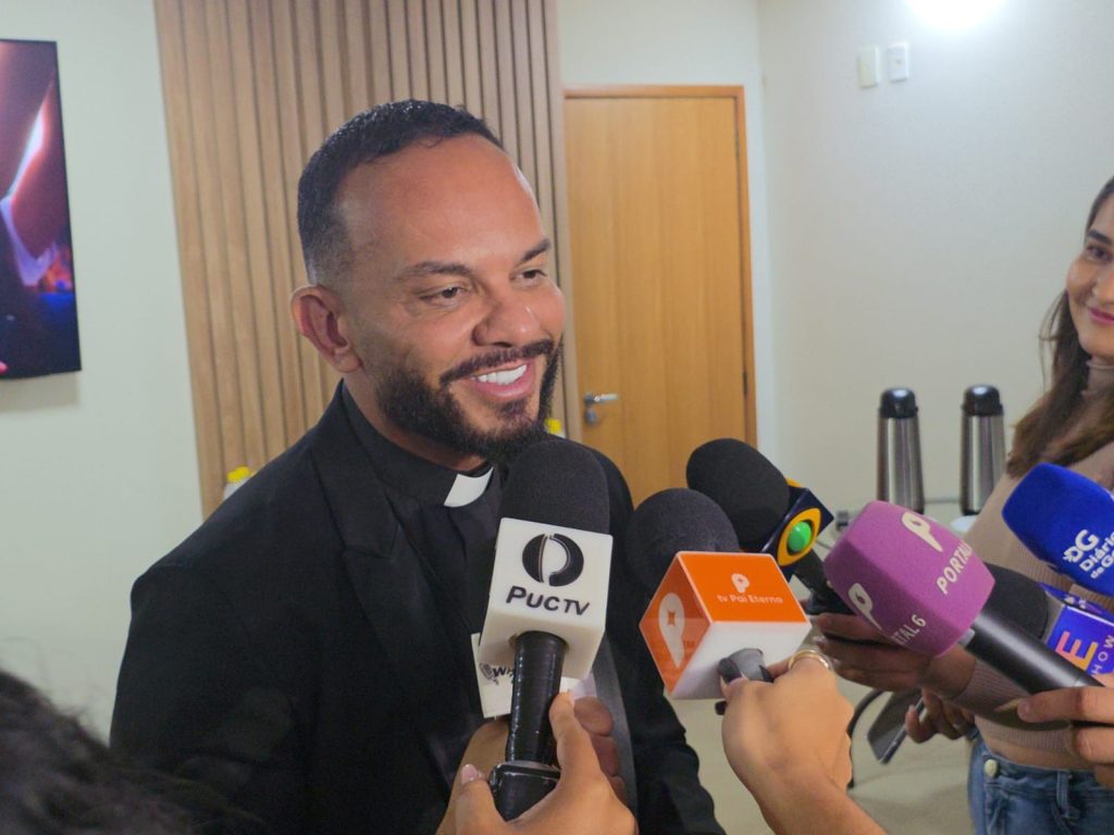 Padre Marcos antecipa surpresas e convidados especiais para o Totus Tuus 2026
