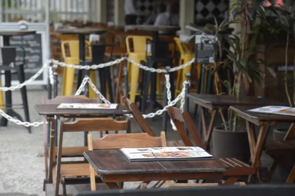 Restaurantes de todo o país começam a se preparar para o fim da escala 6x1