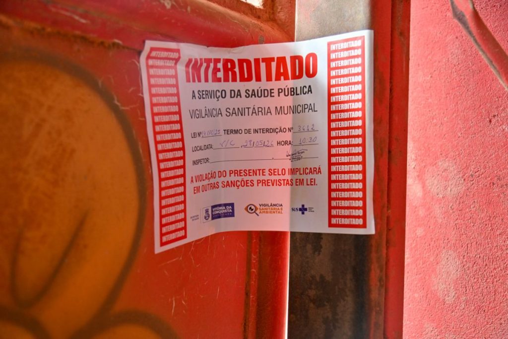 Fábrica de temperos é interditada pela Vigilância Sanitária após fiscalização identificar falta de alvará e outras irregularidades