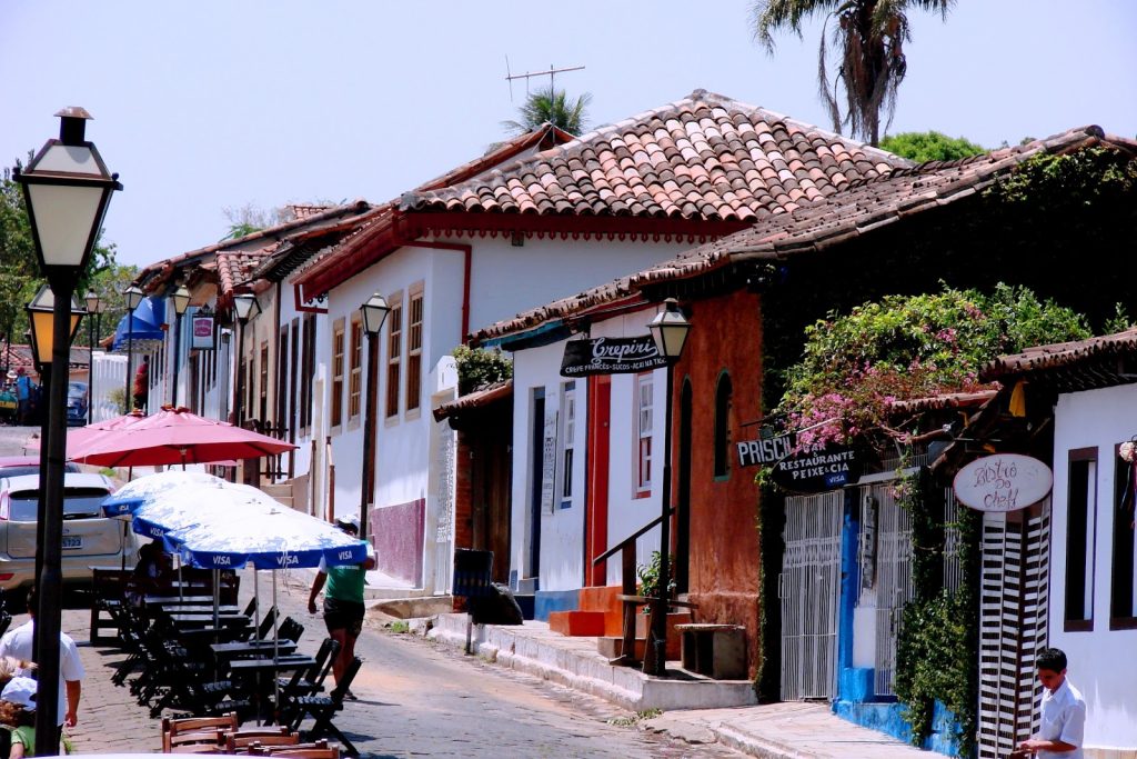 Pirenópolis Suíça Goiana encanta com cachoeiras, arquitetura histórica e fica a poucas horas de Brasília e Goiânia.