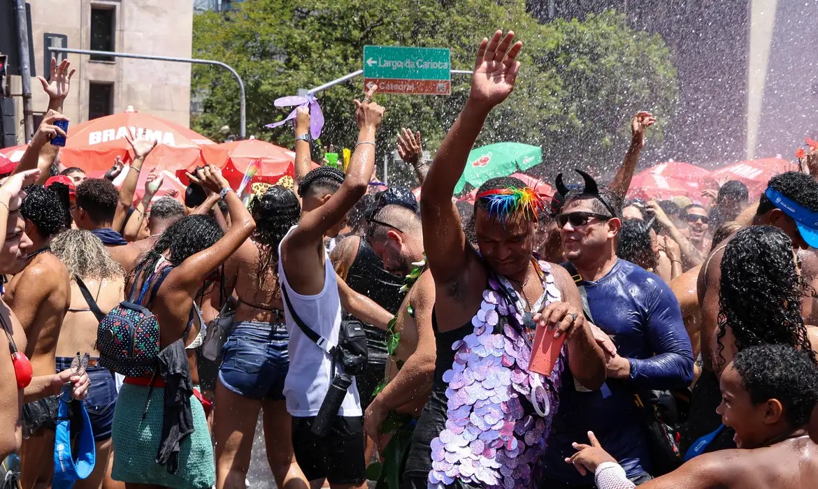 Carnaval de 2027 tem data alterada e foliões em todo o Brasil já se preparam
