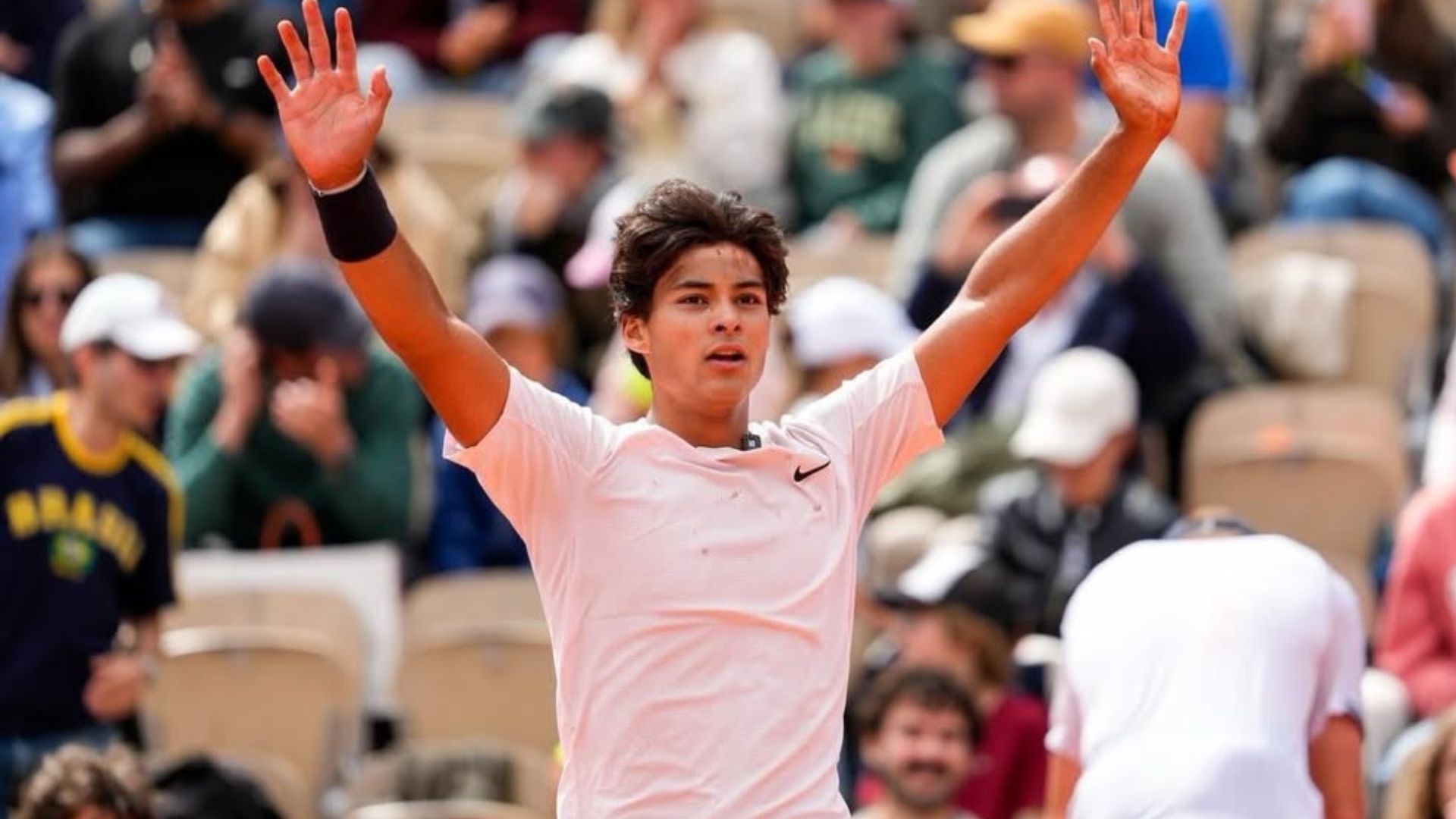 Guto Miguel foi campeão no Roland Garros Jr.