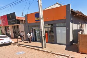 Clientes de Nova Veneza podem perder uma das principais opções de atendimento bancário presencial da cidade. (Foto: Google Street View)