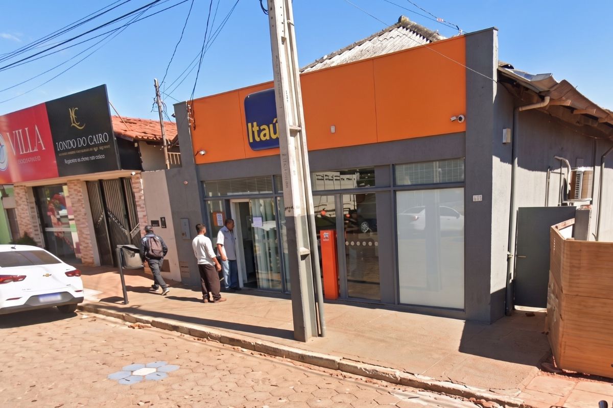 Clientes de Nova Veneza podem perder uma das principais opções de atendimento bancário presencial da cidade. (Foto: Google Street View)