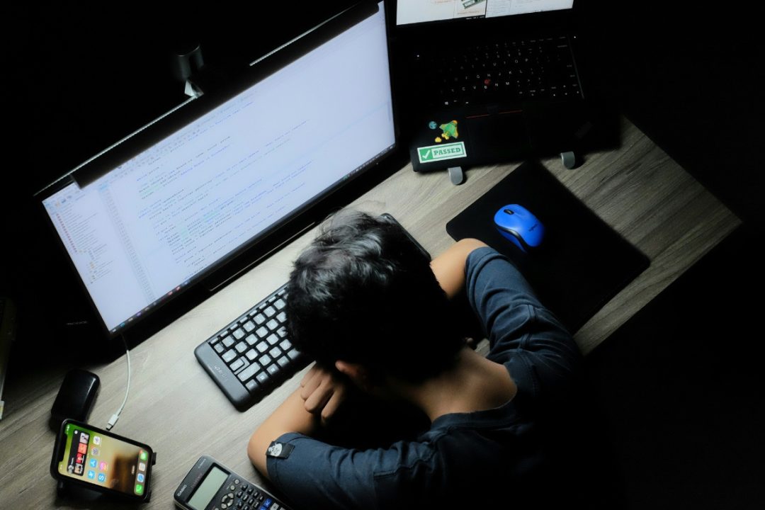 Segundo a psicologia, você pode estar cansado não por trabalhar muito, mas por descansar pouco