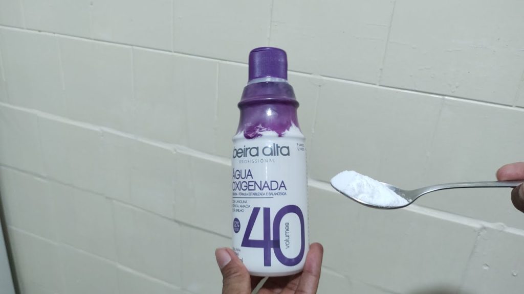 bicarbonato de sódio com água oxigenada